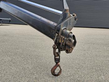 TGA 460 8x4 PALFINGER PK 72002 / WINCH / TRACTOR